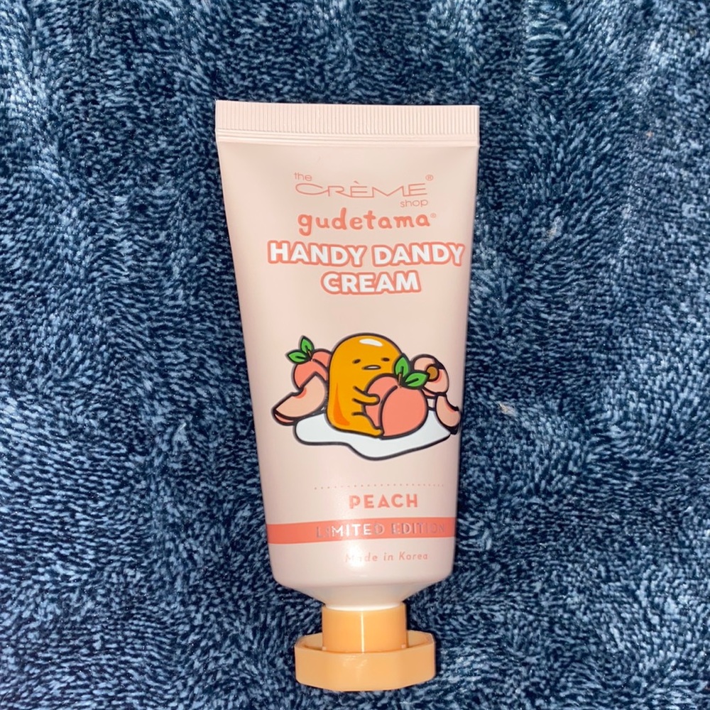 Gudetama peach hand cream
